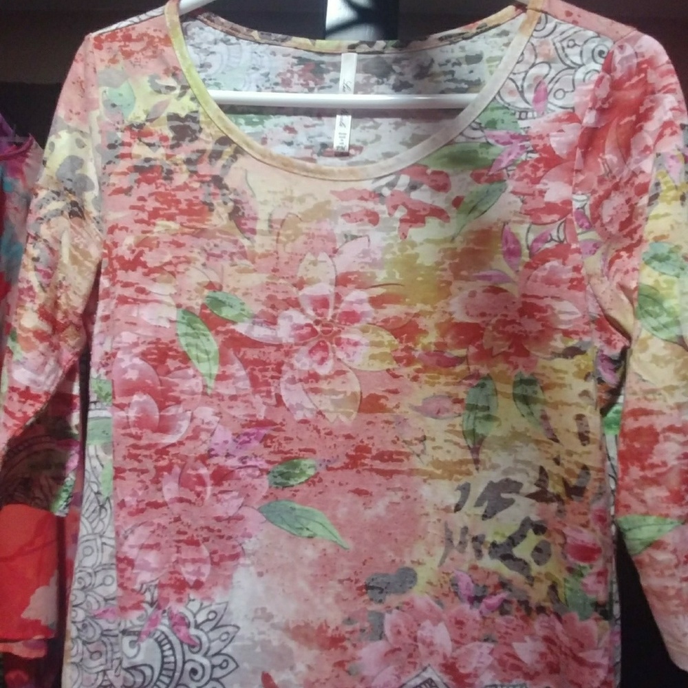 Comfortable 3/4 Sleeve Shirt